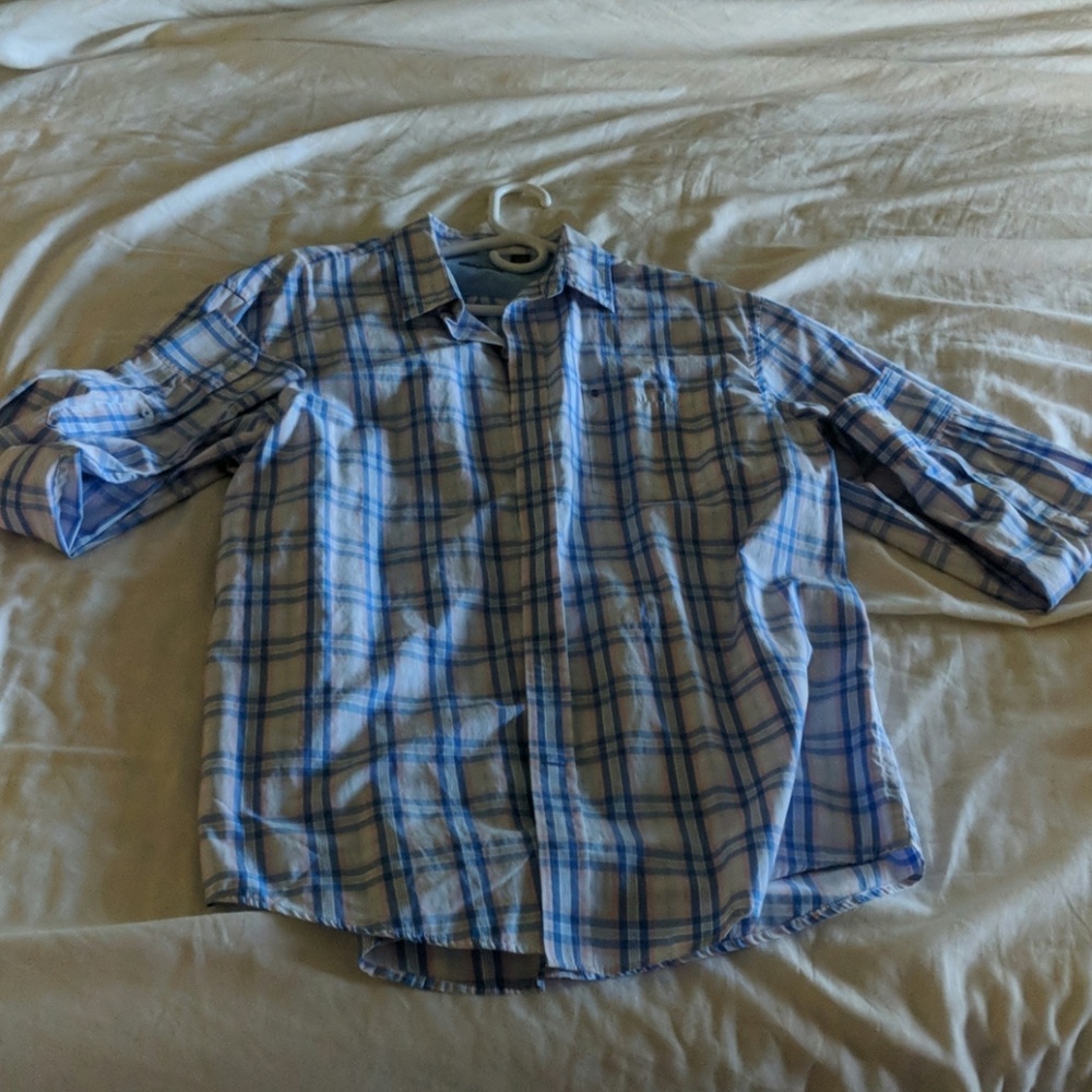 Izod long sleeve shirt